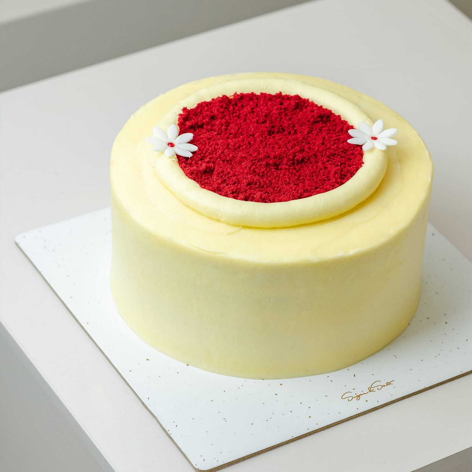 White Vancho Cake – Lets Enjoy Gift